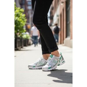 New Balance 530 Running Shoes Women Grey Green Size 9.5